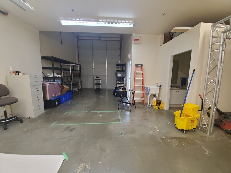 More Photos Of 2075 W Henry Ave, Sidney Service For Lease