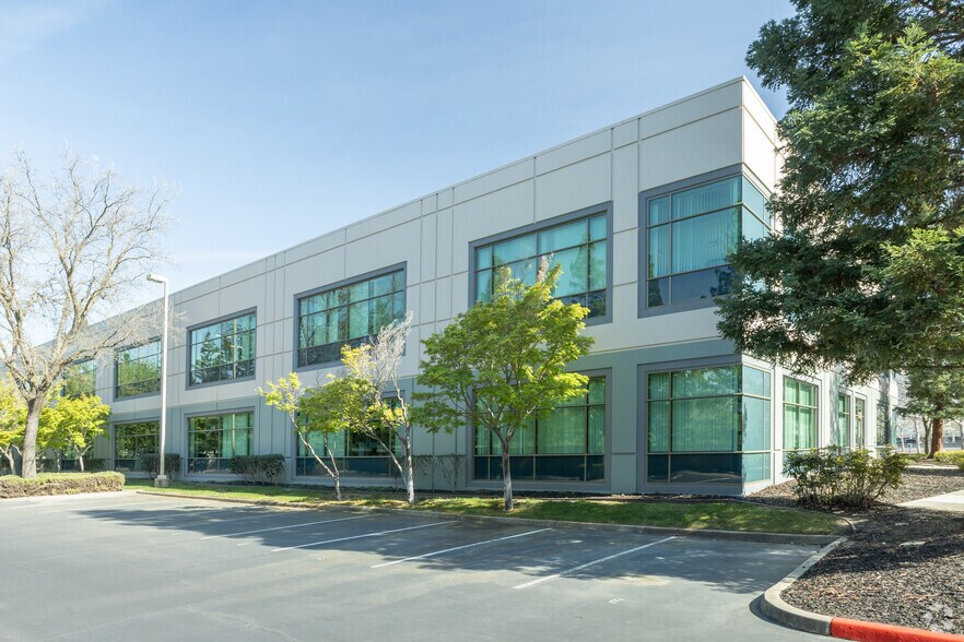 More Photos Of 11919 Foundation Pl, Gold River Office For Lease