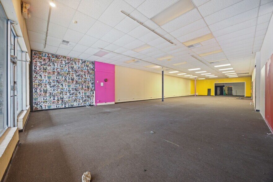 More Photos Of 605-611 Greenville Blvd SW, Greenville Unknown For Lease