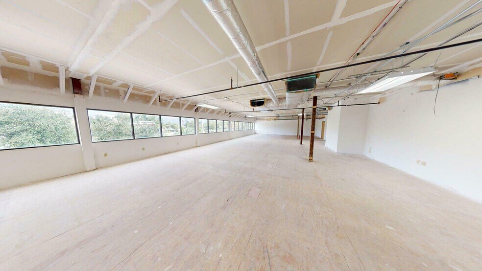 More Photos Of 140 N Westmonte Dr, Altamonte Springs Medical For Lease