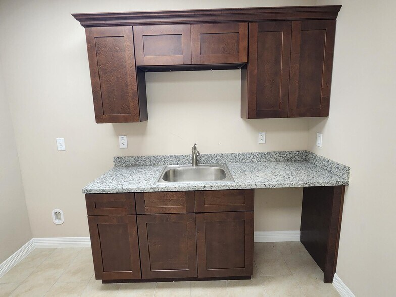 More Photos Of 16310 State Highway 249, Houston Medical For Lease