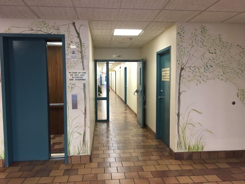 More Photos Of 123 Franklin Corner Rd, Lawrenceville Medical For Lease