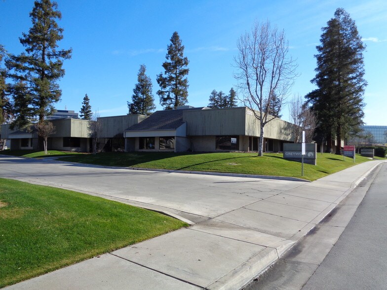 More Photos Of 5329 Office Center Ct, Bakersfield Medical For Sale