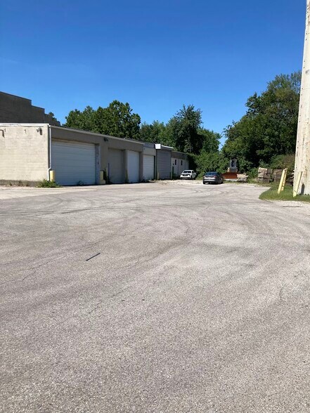 More Photos Of 2172-2174 E Seymour Ave, Cincinnati Warehouse For Lease