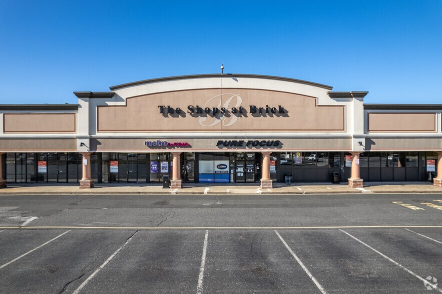 More Photos Of 137-179 Van Zile Rd, Brick Unknown For Lease