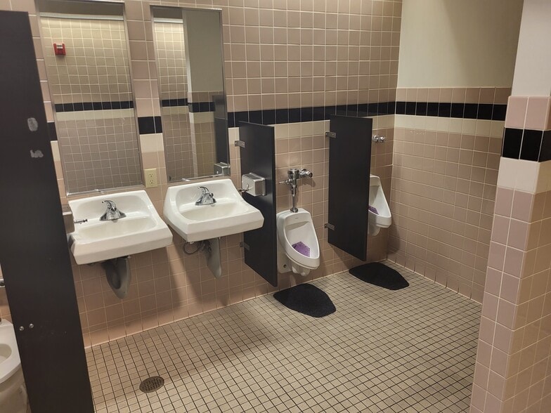 More Photos Of 4700 E Walnut Ave, Orange Religious Facility For Sale