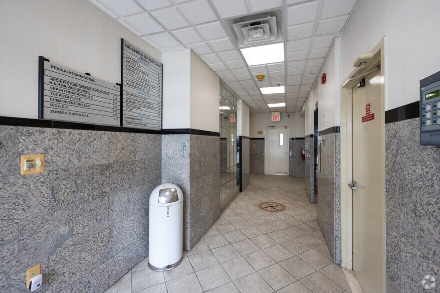 More Photos Of 239 New Rd, Parsippany Office For Lease