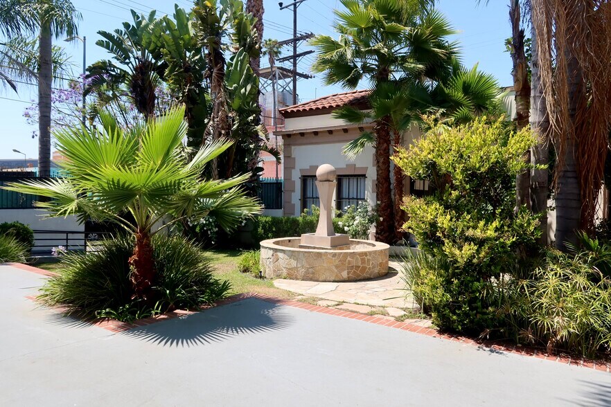 More Photos Of 5860-5862 Avalon Blvd, Los Angeles Medical For Lease