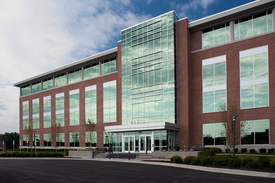 More Photos Of 10711 Red Run Blvd, Owings Mills Unknown For Lease