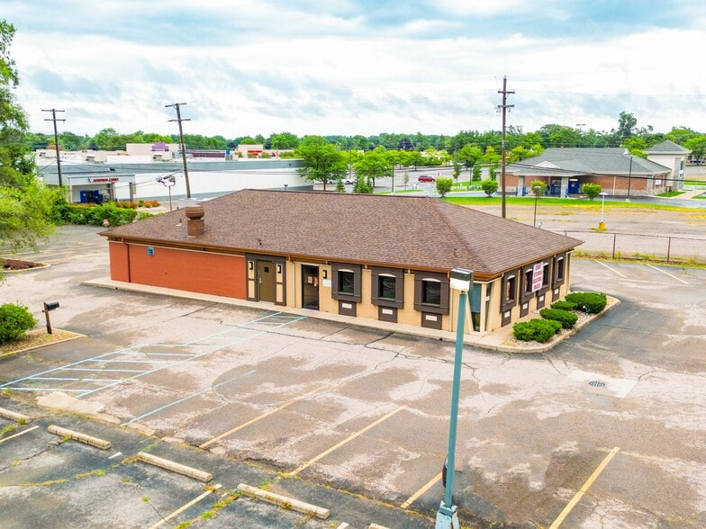 More Photos Of 7520 N Wayne Rd, Westland Restaurant For Sale