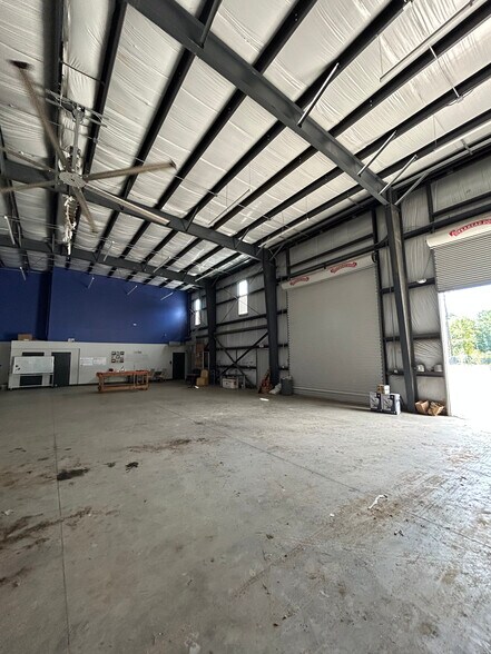 More Photos Of 287 Luken Rd, Goose Creek Warehouse For Lease