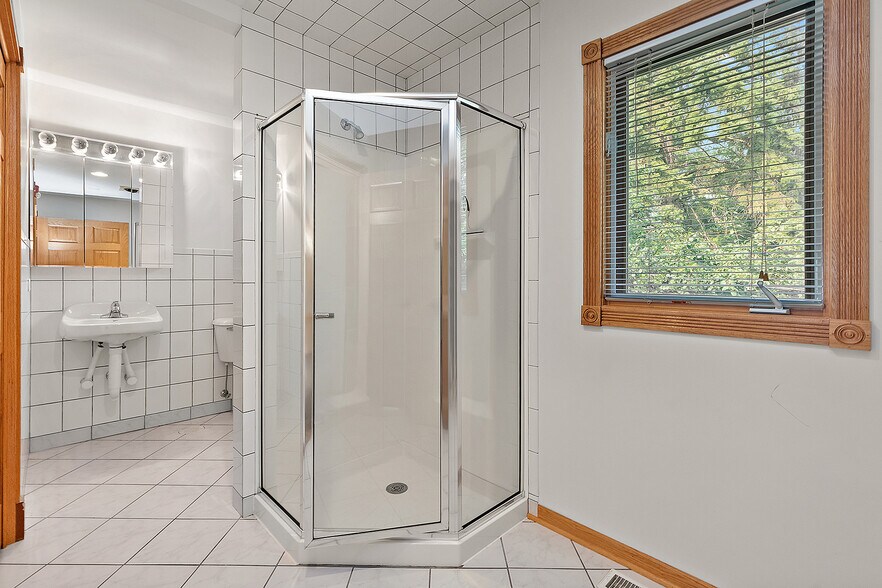 More Photos Of 12508 S Harlem Ave, Palos Heights Medical For Sale