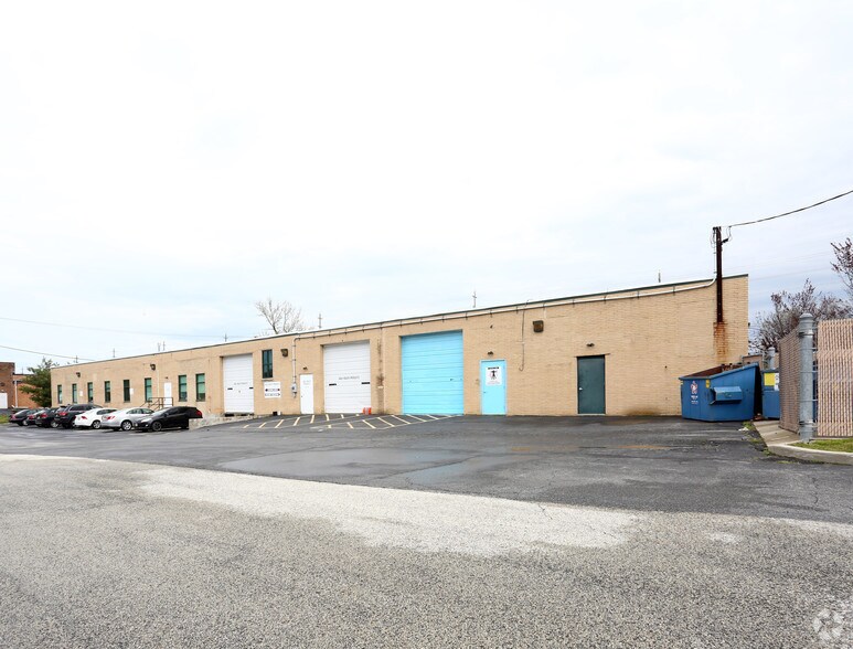 More Photos Of 2070 Springdale Rd, Cherry Hill Showroom For Sale