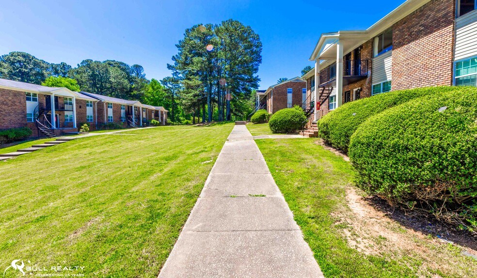 More Photos Of 661 Sherwood Dr, Jonesboro Apartments For Sale