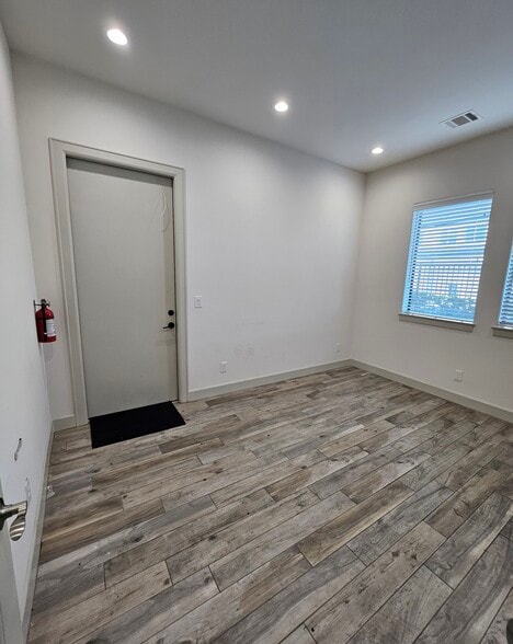 More Photos Of 21777 Merchants Way, Katy Office For Lease