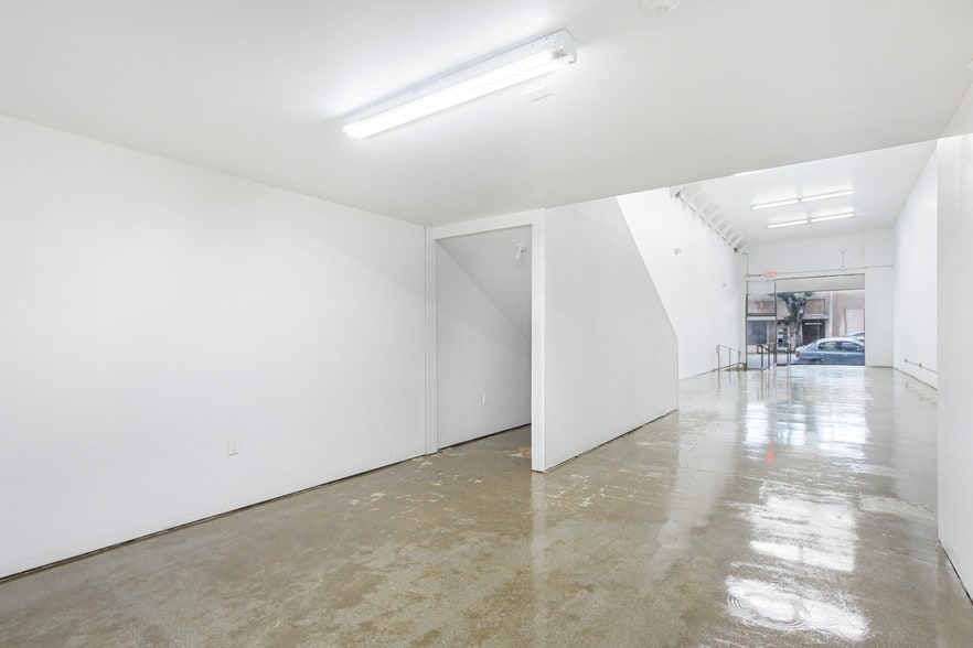 More Photos Of 12612 Philadelphia St, Whittier Storefront Retail Office For Lease