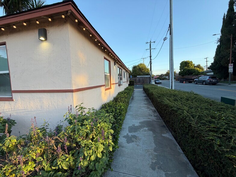 More Photos Of 2498 Stevens Creek Blvd, San Jose Medical For Sale
