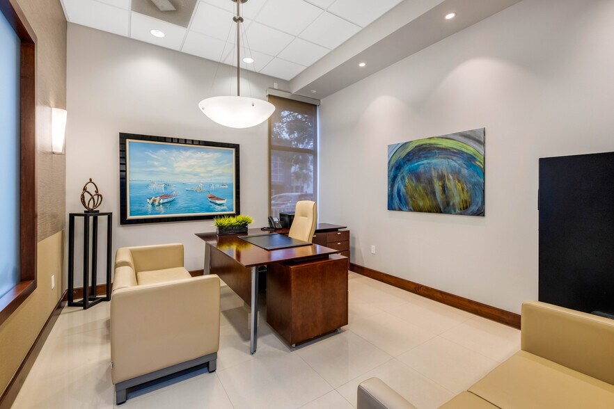 More Photos Of 7620 NW 25th St, Miami Distribution For Sale