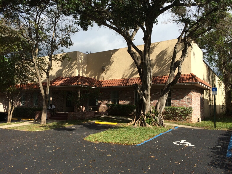 More Photos Of 3161 W Mcnab Rd, Pompano Beach Warehouse For Lease