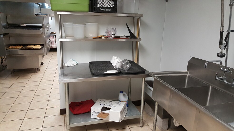 More Photos Of 659 Philadelphia St, Indiana Restaurant For Lease