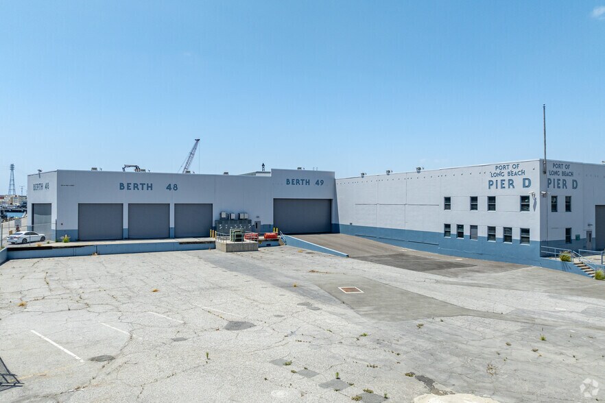 More Photos Of 1251 W Pier D St, Long Beach Warehouse For Lease
