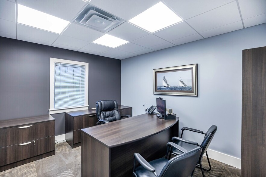 More Photos Of 193 King St E, Oshawa Office For Sale