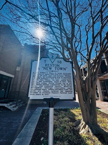 More Photos Of 1635 Washington Plz, Reston Apartments For Lease