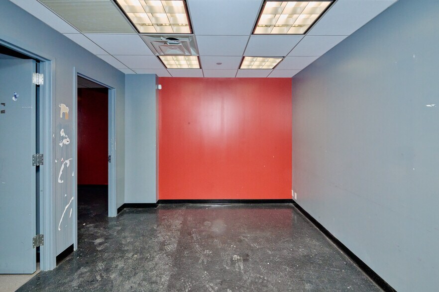 More Photos Of 369 E 149th St, Bronx Office For Lease