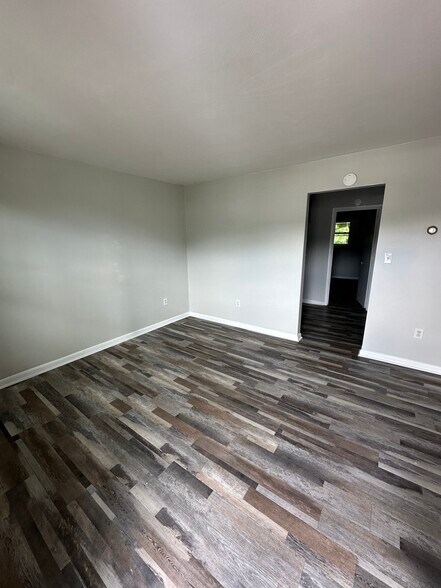 More Photos Of 2001 Lynn Ave SW, Roanoke Apartments For Sale