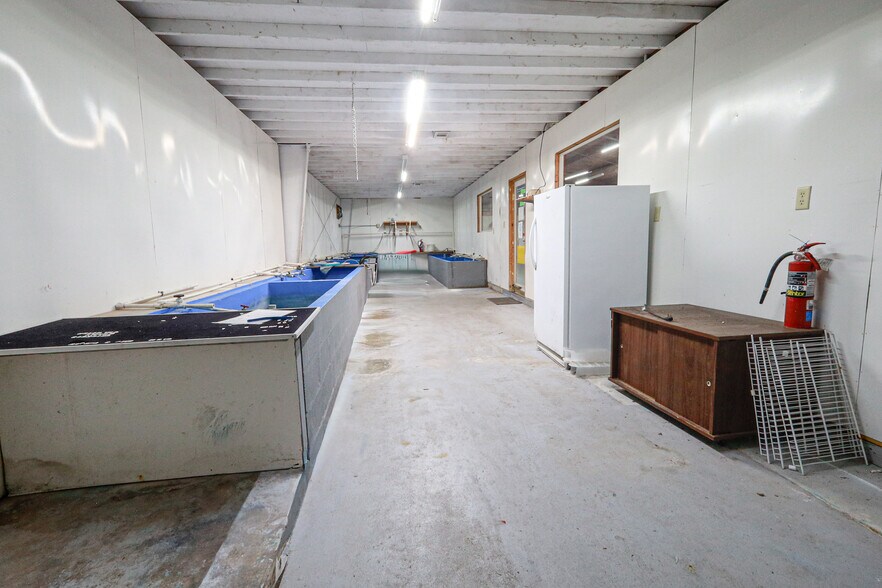 More Photos Of 4307 Highway 270 E, Mount Ida Flex For Sale