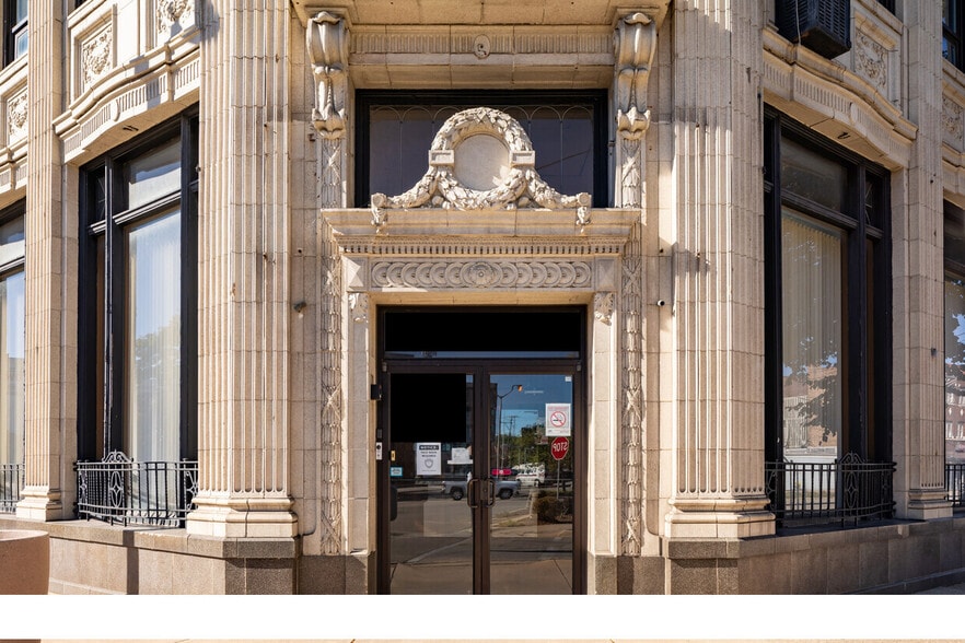 More Photos Of 115 7th St, Rockford Medical For Sale