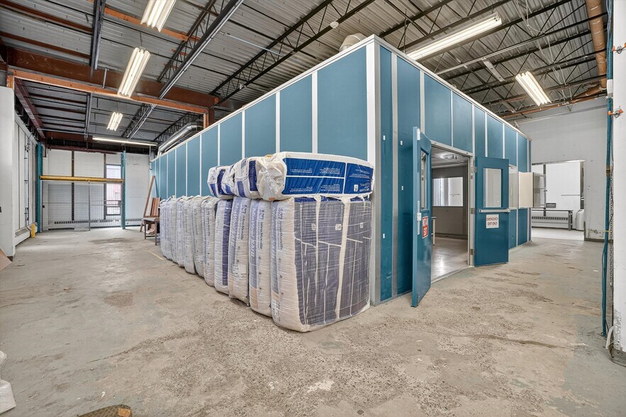 More Photos Of 74 Brookside Ave, Chester General Retail For Lease