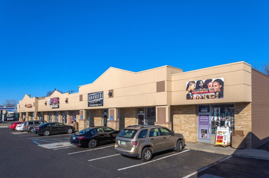 More Photos Of 15050-15100 Gratiot Ave, Detroit Freestanding For Lease