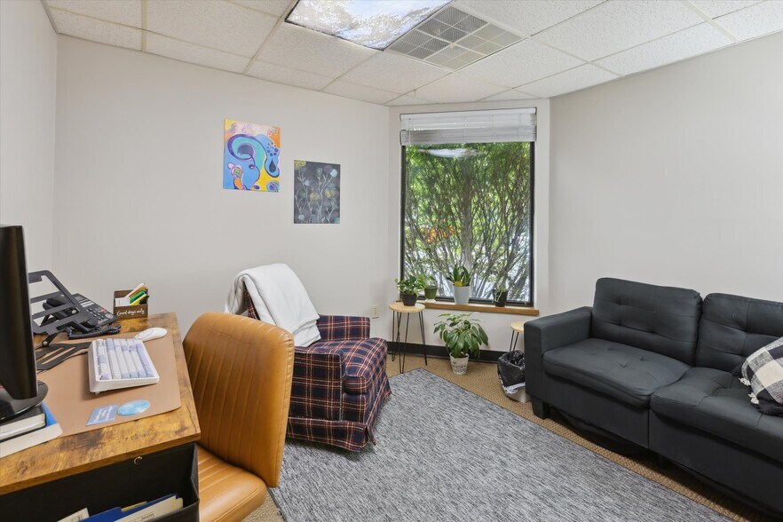 More Photos Of 615 S Euclid Ave, Bay City Medical For Sale