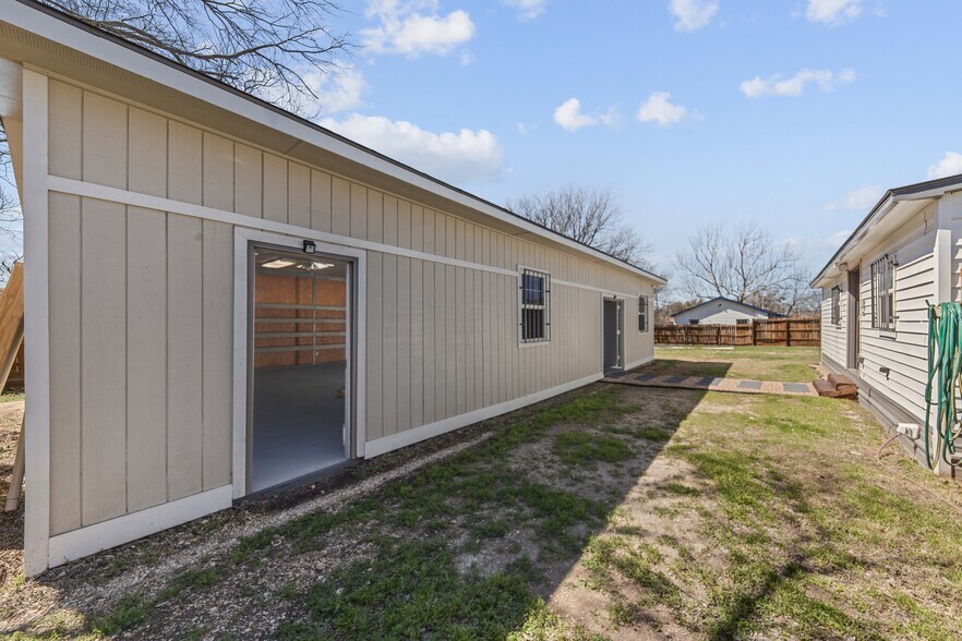 More Photos Of 210 W Dunn Ave, Killeen Office For Sale