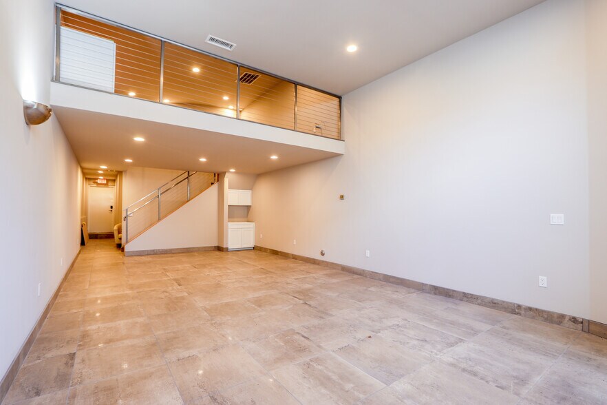 More Photos Of 226 Atlantic Ave, Long Beach Storefront Retail Office For Lease