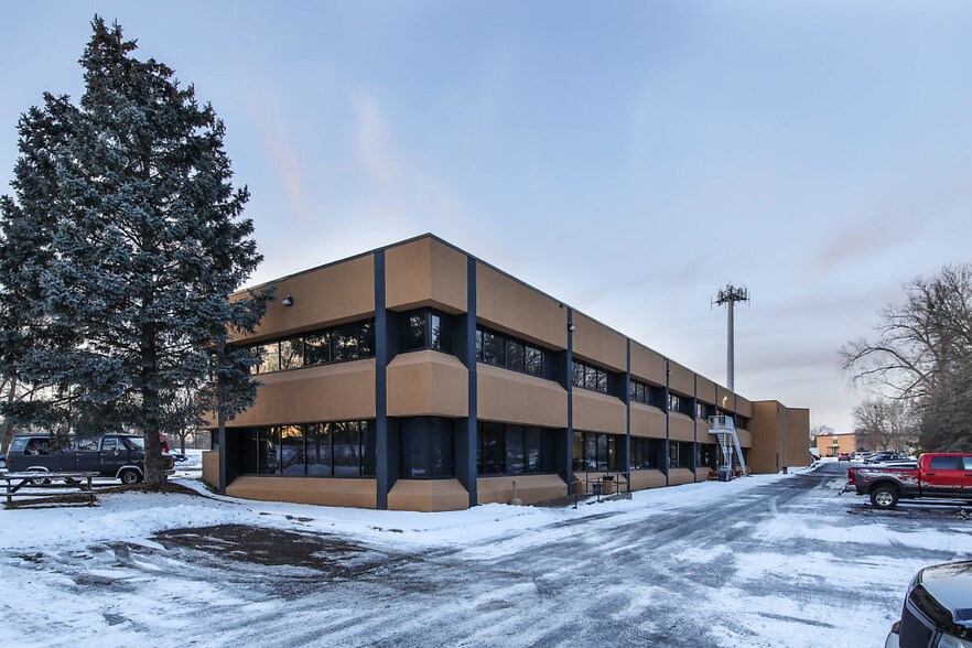 More Photos Of 1710 Douglas Dr N, Golden Valley Flex For Sale