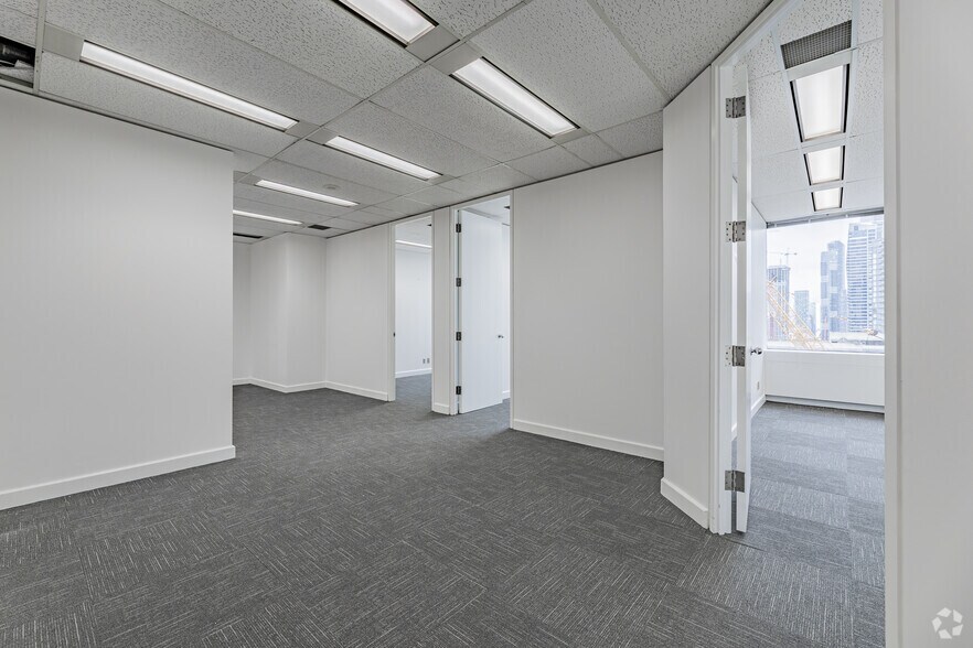 More Photos Of 2 Bloor St W, Toronto Office For Lease