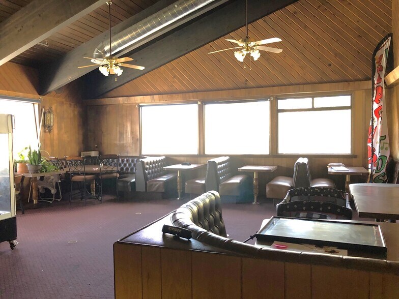 More Photos Of 2588 Highway 158, June Lake Storefront For Sale