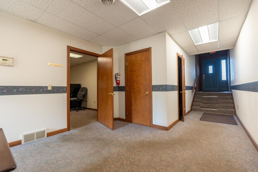 More Photos Of 4268 Erie Ave SW, Navarre Office Residential For Sale