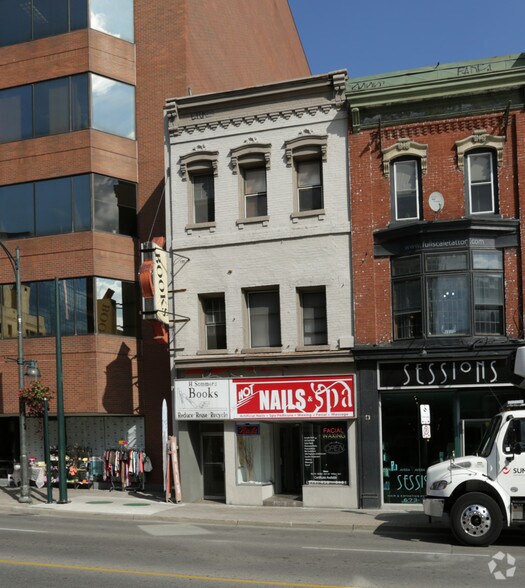 More Photos Of 436 Richmond St, London Storefront Retail Residential For Lease