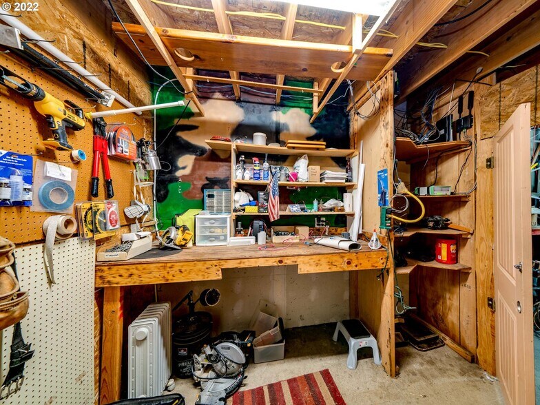 4190 Highway 101 N, Tillamook, OR 97141 Warehouse For Sale