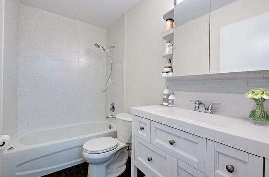 More Photos Of 1050 Highland St, Burlington Apartments For Sale