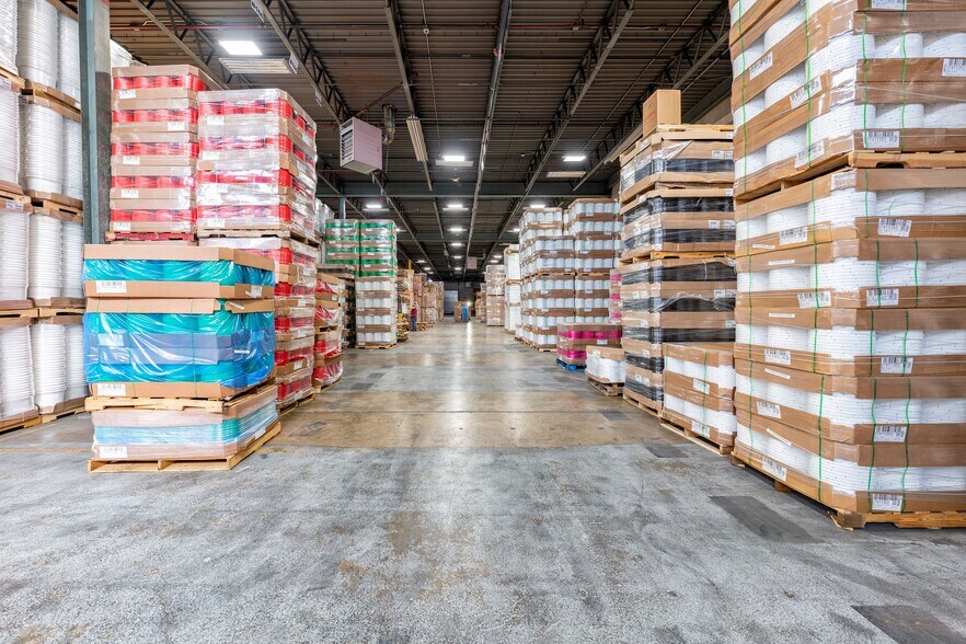 More Photos Of 75 Wood St, Paterson Manufacturing For Lease