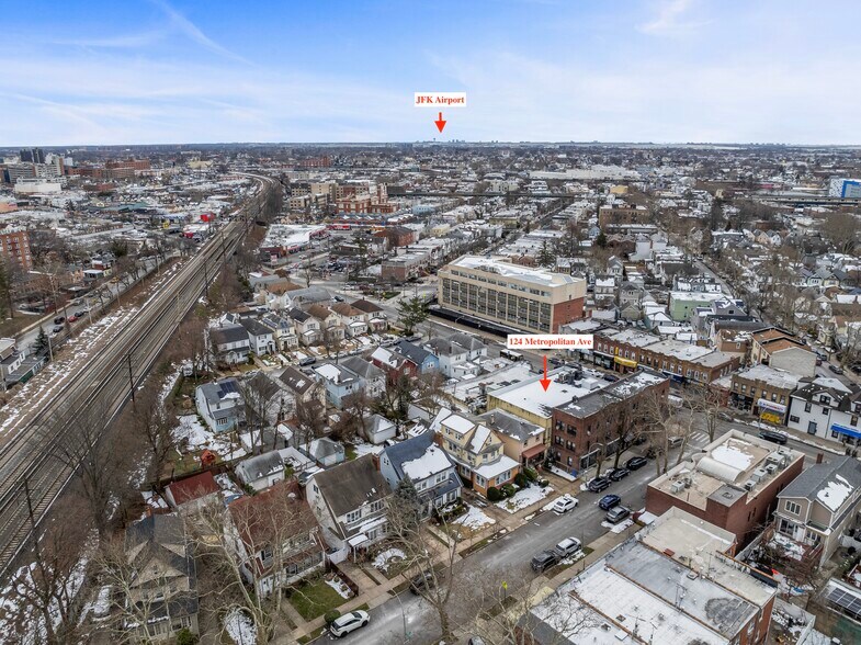 More Photos Of 12419 Metropolitan Ave, Kew Gardens General Retail For Lease