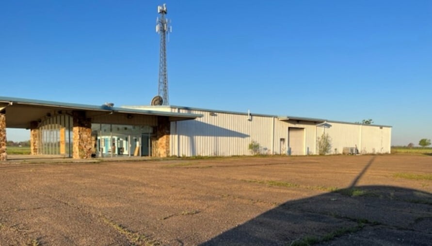 Primary Photo Of 2975 Highway 61 N, Tunica Industrial For Lease