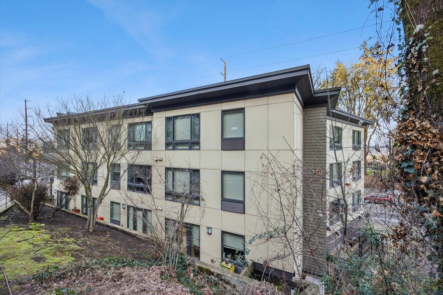 More Photos Of 2926 SW 4th Ave, Portland Apartments For Sale