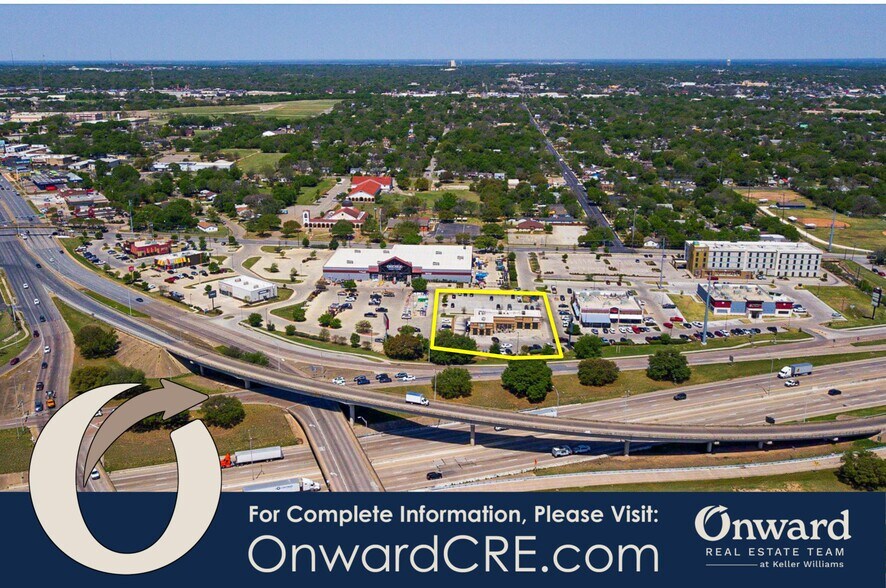 More Photos Of 2609 S Jack Kultgen Expy, Waco Restaurant For Sale