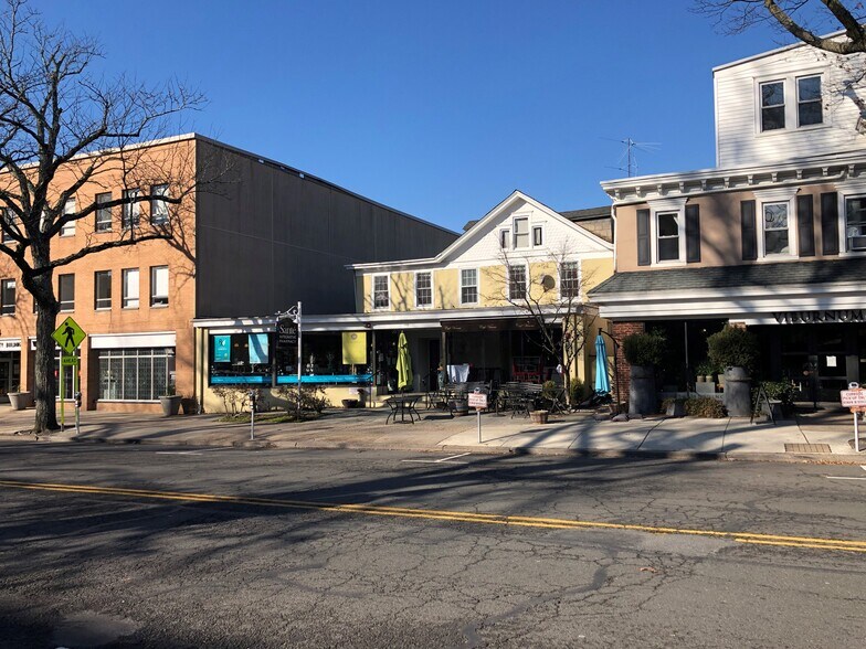 More Photos Of 200 Nassau St, Princeton Storefront Retail Residential For Lease