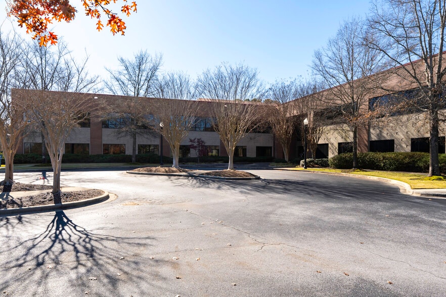 More Photos Of 2500 Corporate Dr, Birmingham Office Residential For Sale